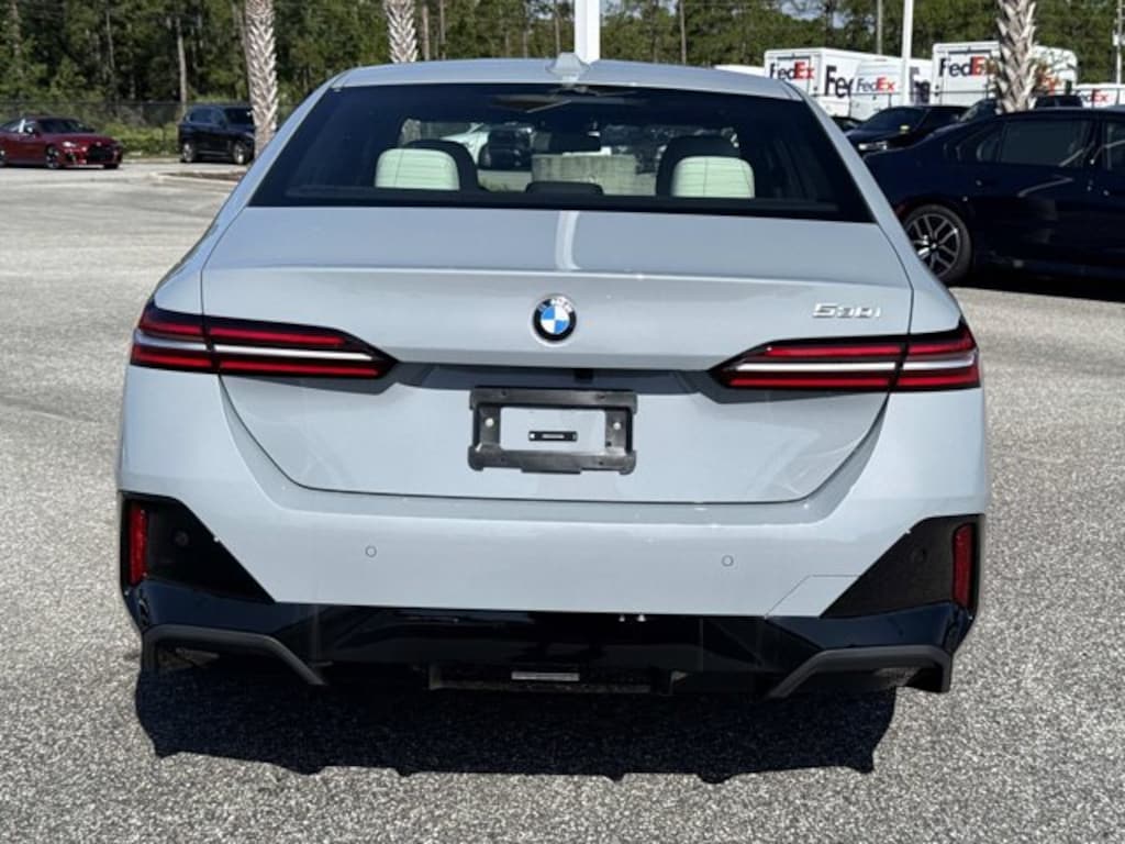 New 2027 BMW 530i Sedan