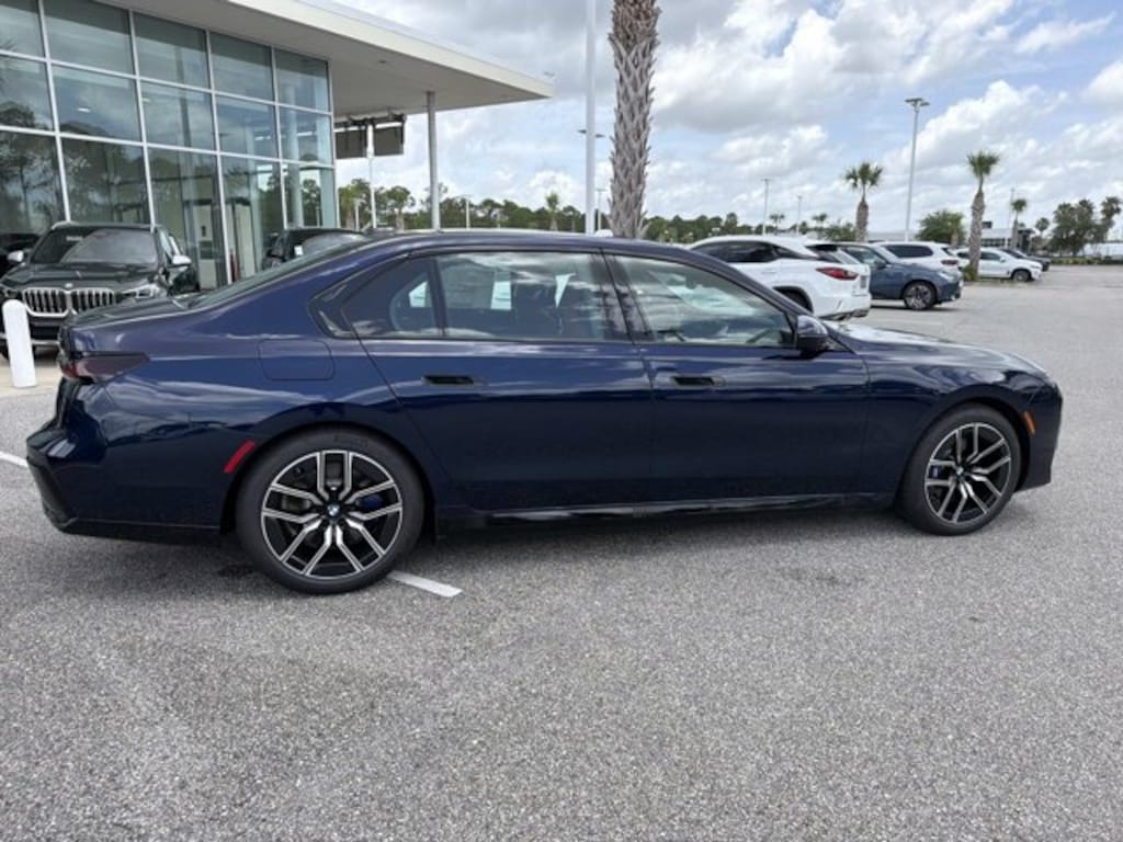 New 2026 BMW 7 Series 750e xDrive 750e xDrive Plug-In Hybrid