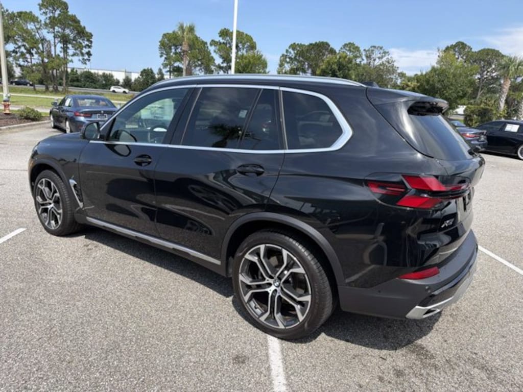 New 2026 BMW X5 xDrive40i xDrive40i Sports Activity Vehicle
