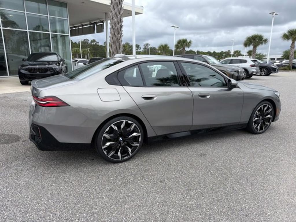 New 2026 BMW 530i Sedan