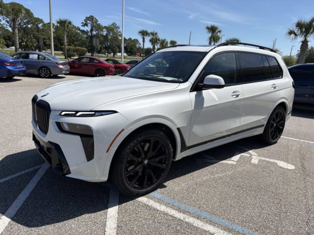 New 2026 BMW X7 xDrive40i xDrive40i Sports Activity Vehicle