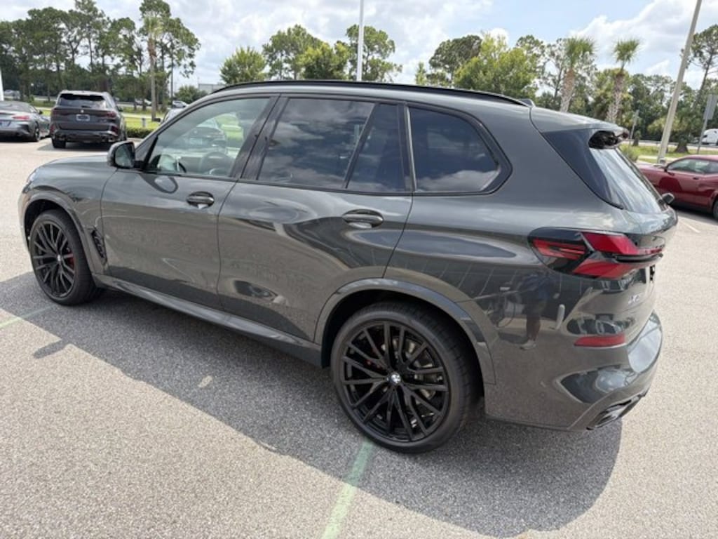 New 2026 BMW X5 xDrive40i xDrive40i Sports Activity Vehicle