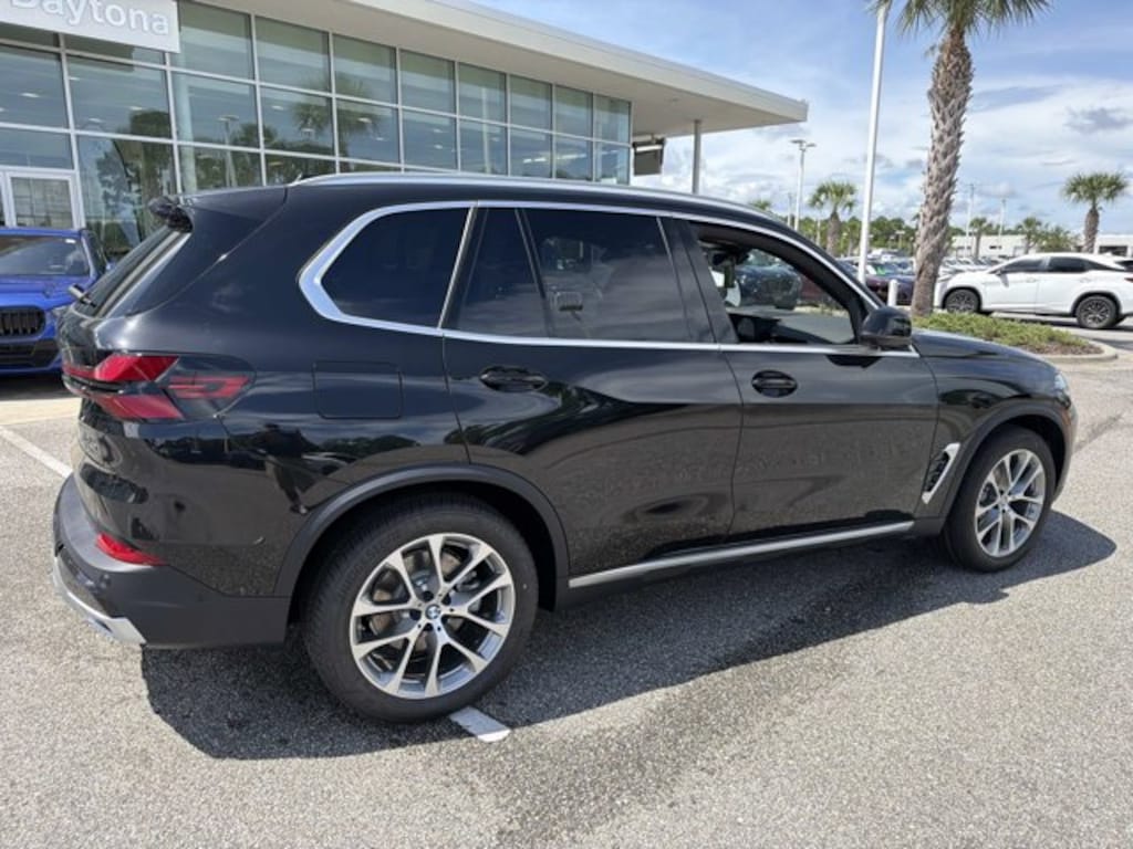 New 2026 BMW X5 xDrive40i xDrive40i Sports Activity Vehicle