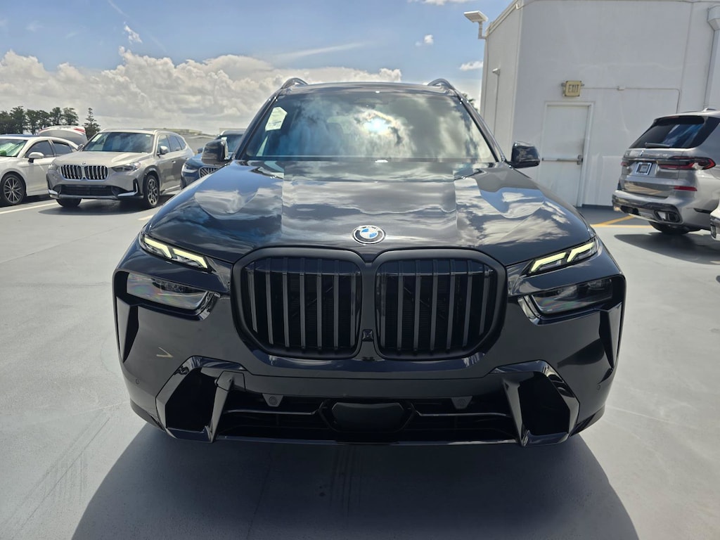 New 2027 BMW X7 xDrive40i SUV