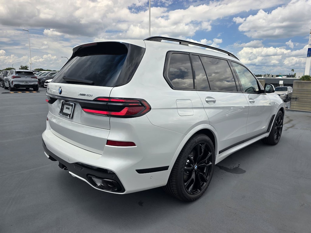 New 2027 BMW X7 xDrive40i SUV