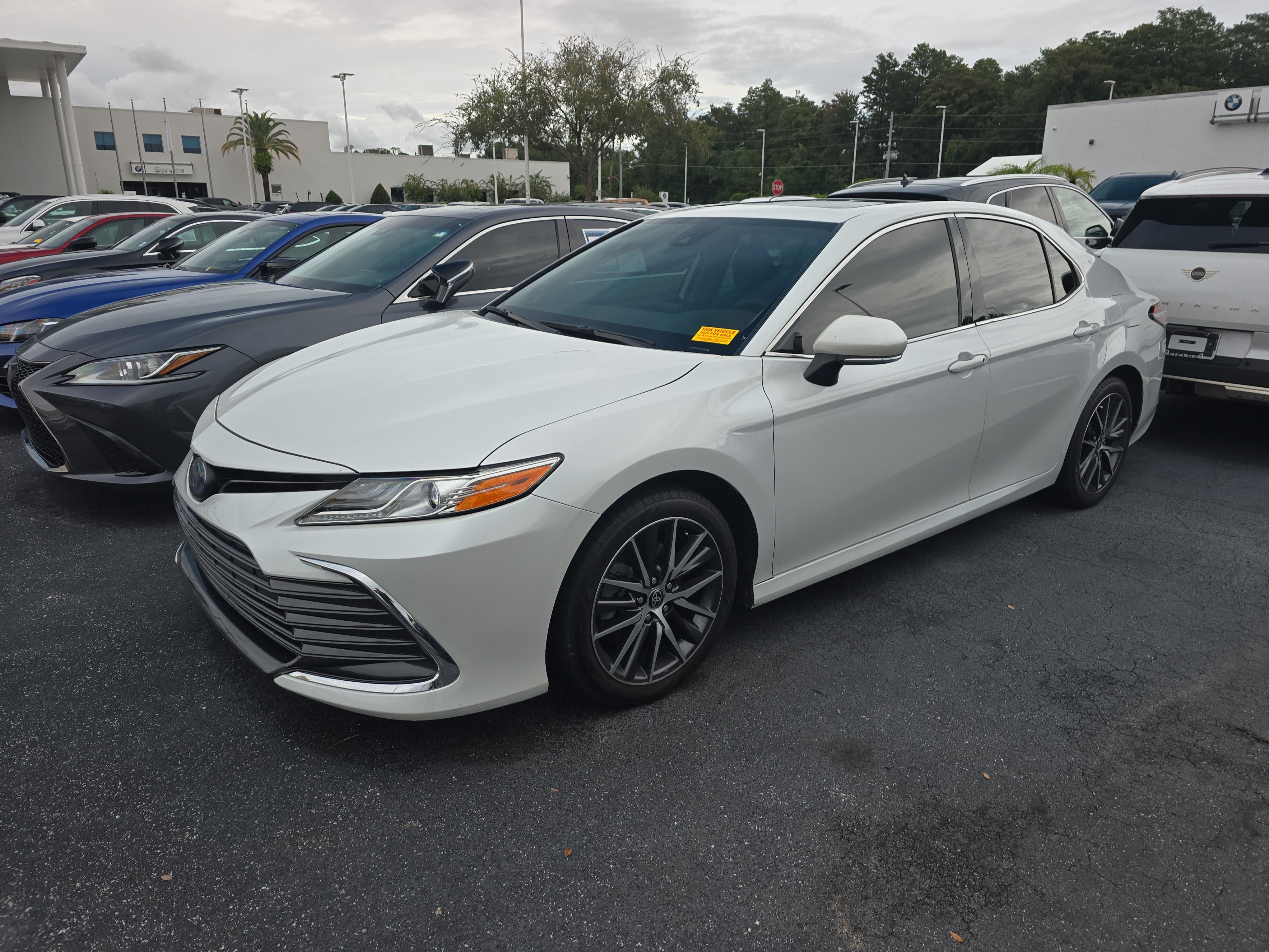 Used 2022 Toyota Camry Hybrid XLE Hybrid XLE CVT