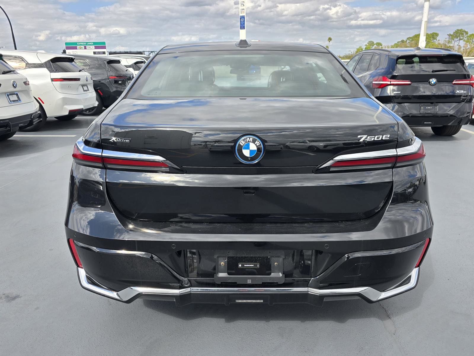 New 2026 BMW 750e xDrive Sedan
