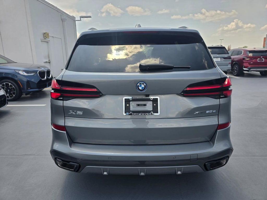 New 2026 BMW X5 PHEV xDrive50e SUV
