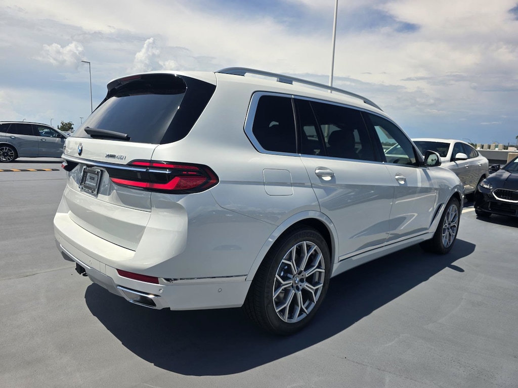 New 2027 BMW X7 xDrive40i SUV