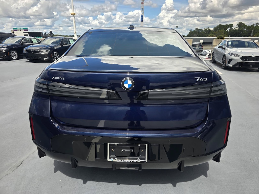 New 2027 BMW 740i xDrive Sedan