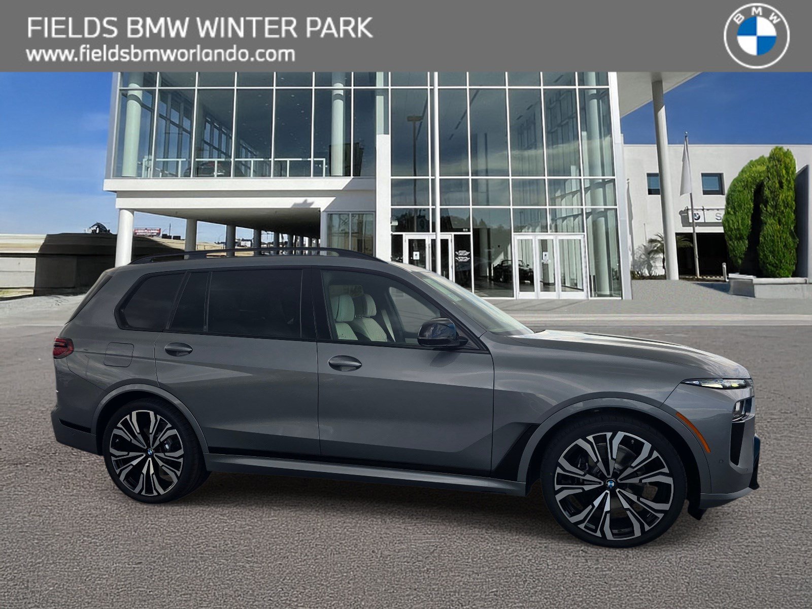 2027 BMW X7 M60i SUV