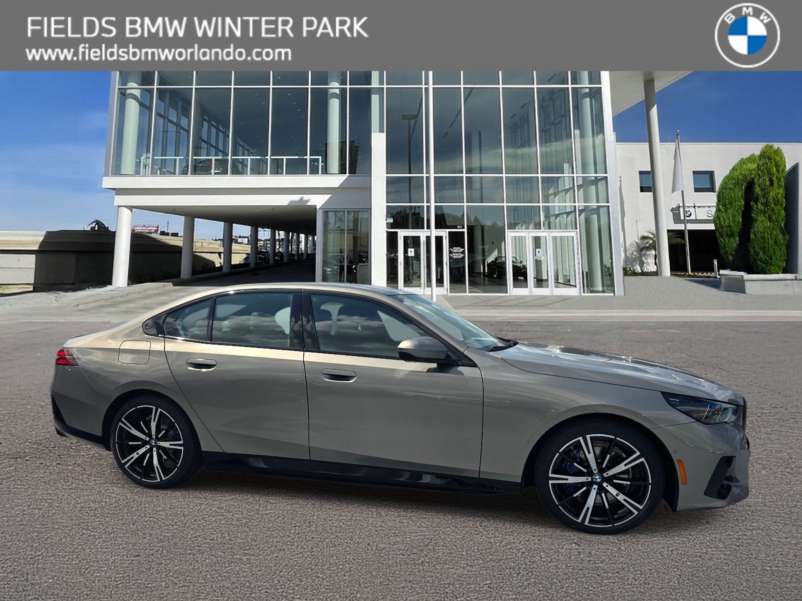 2027 BMW 550e xDrive Sedan