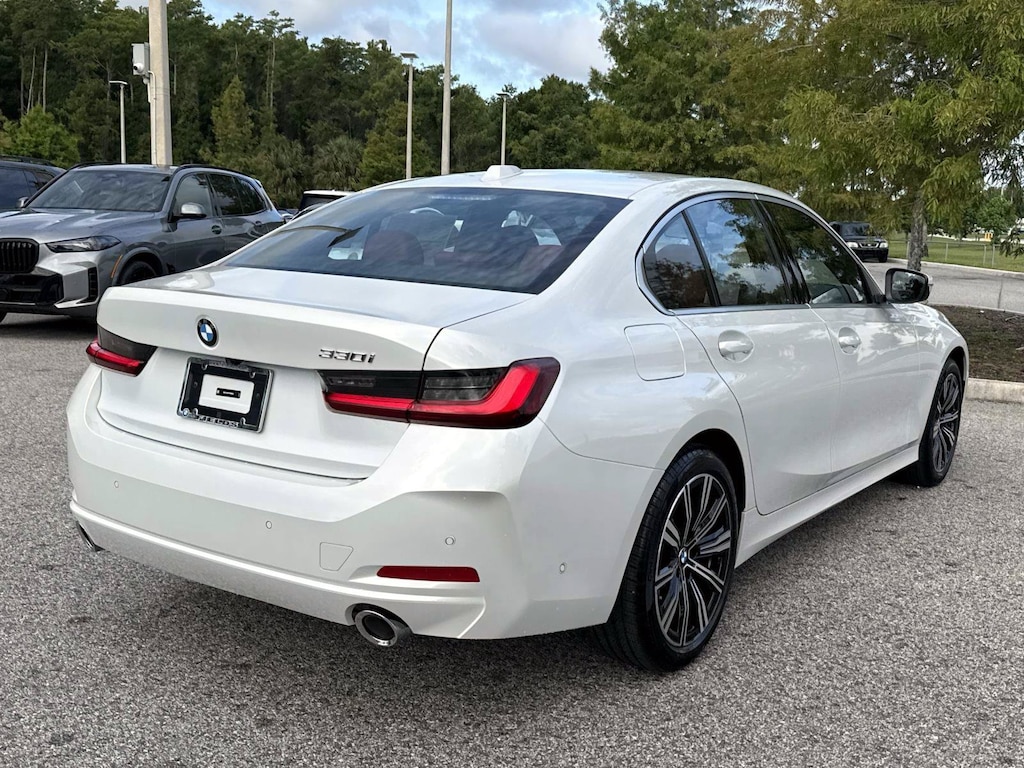 New 2026 BMW 330i Sedan