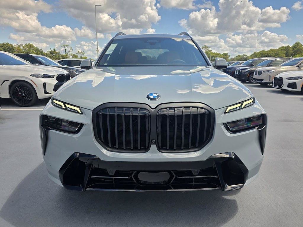 New 2027 BMW X7 xDrive40i SUV