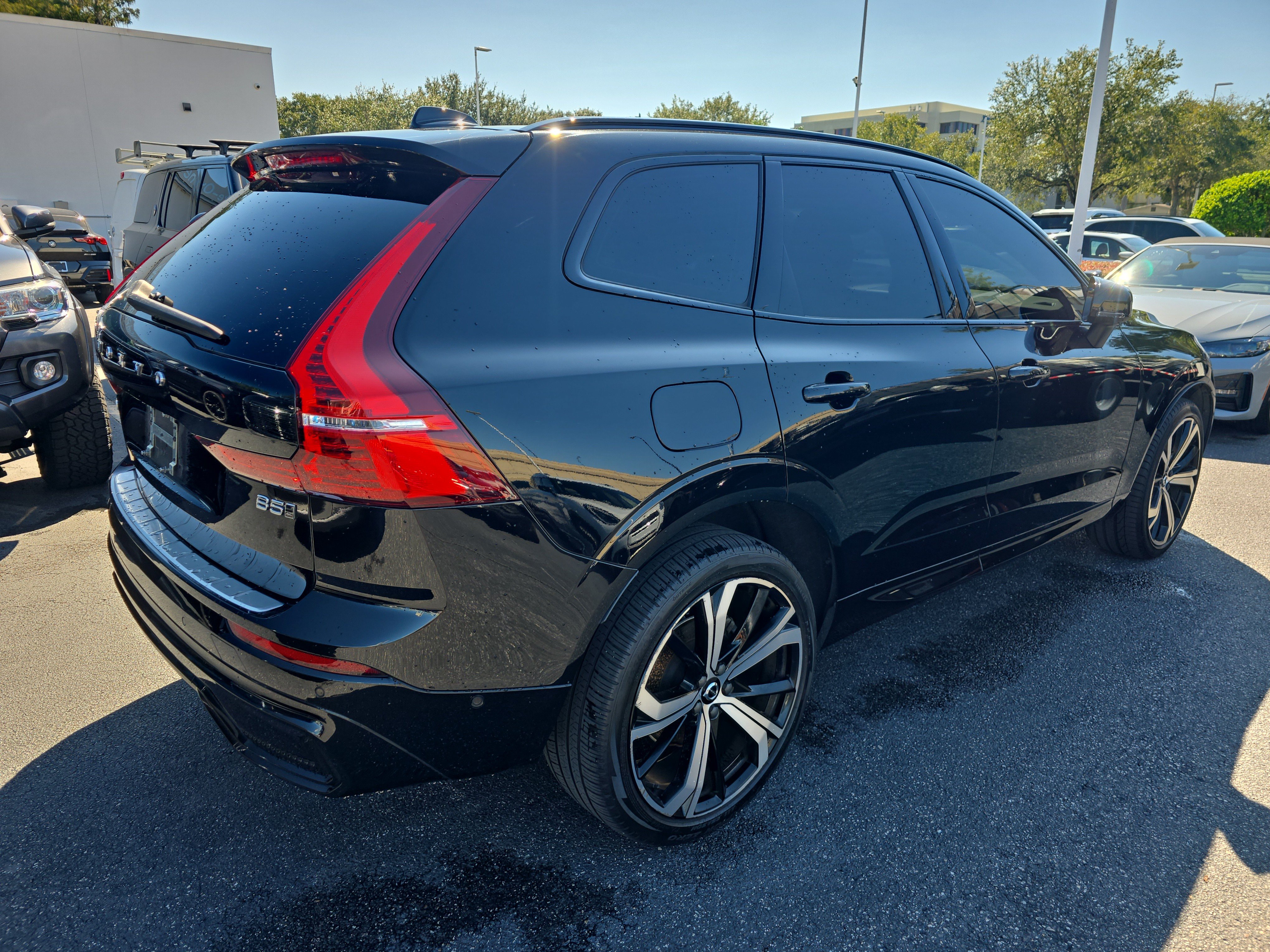 Used 2024 Volvo XC60 Ultimate Dark Theme B5 AWD Ultimate Dark Theme