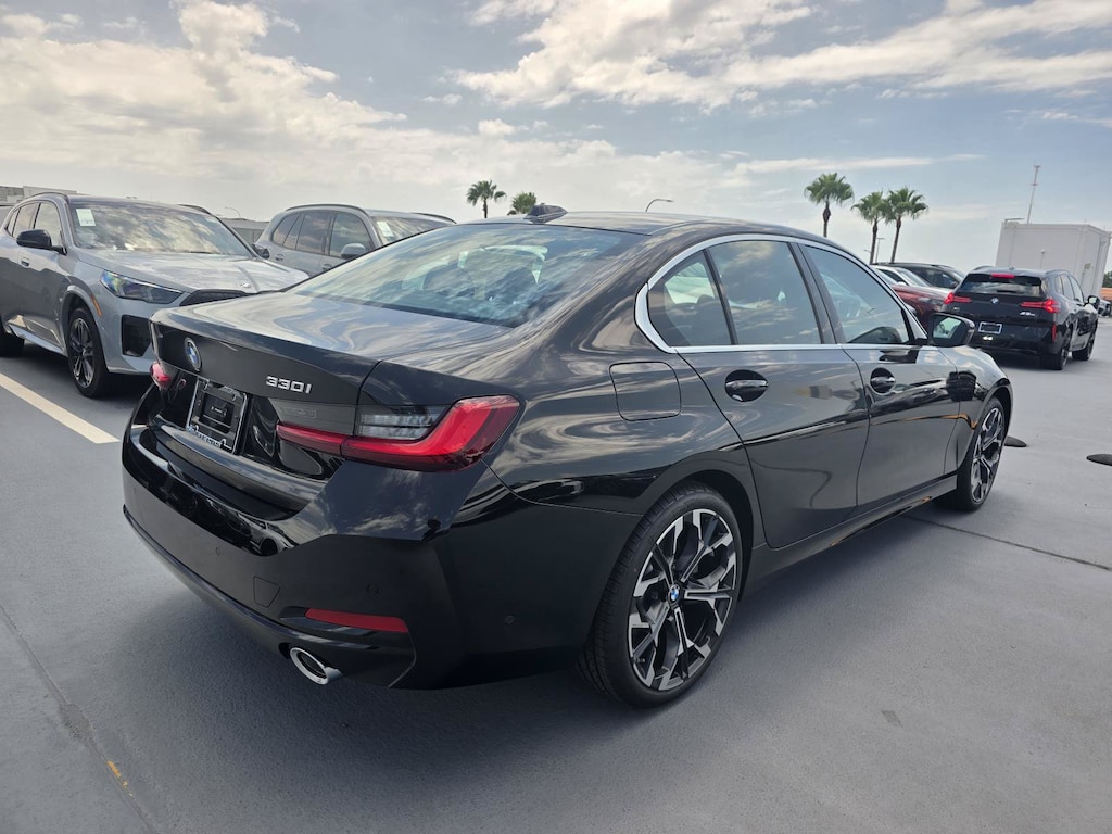 New 2026 BMW 330i Sedan
