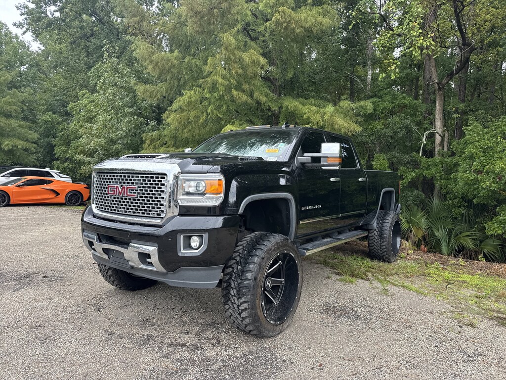 Used 2017 GMC Sierra 2500 HD Denali Truck