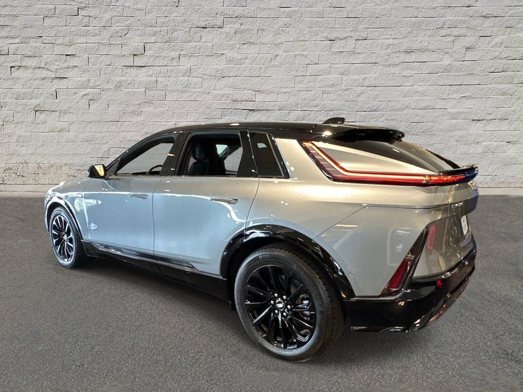 New 2026 CADILLAC LYRIQ Sport SUV
