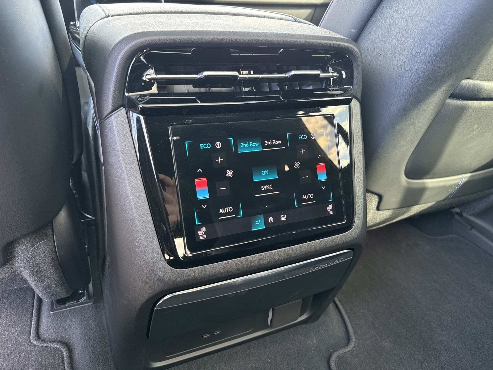 2025 Cadillac Escalade IQ Sport 1 - Photo 17