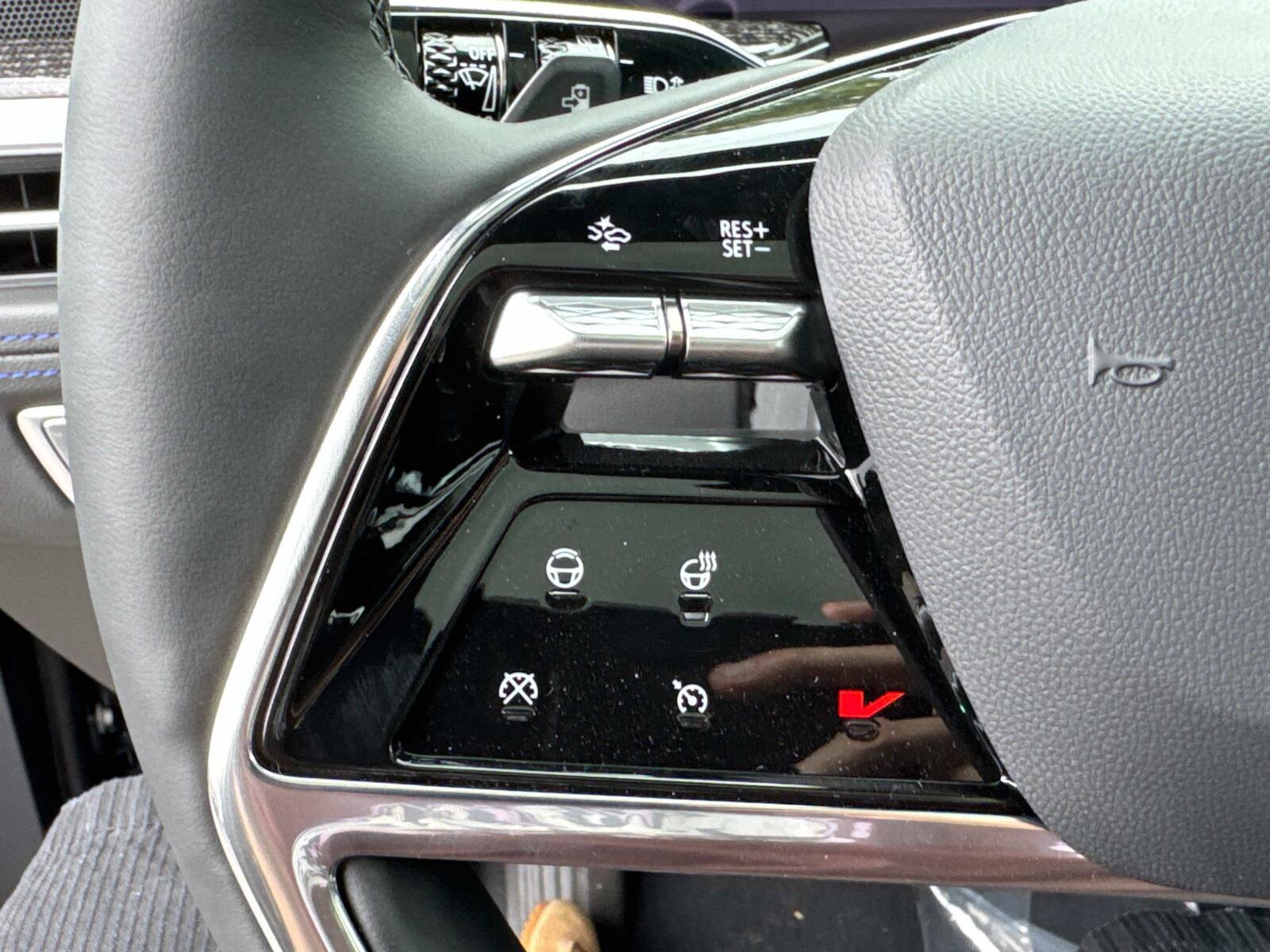 2025 Cadillac Escalade IQ Luxury 1 - Photo 22