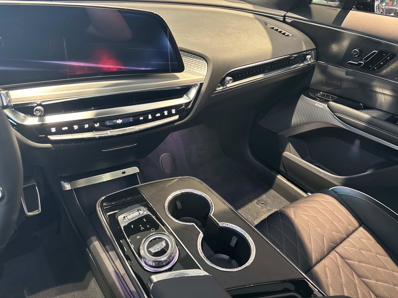 2026 Cadillac LYRIQ V Premium - Photo 20
