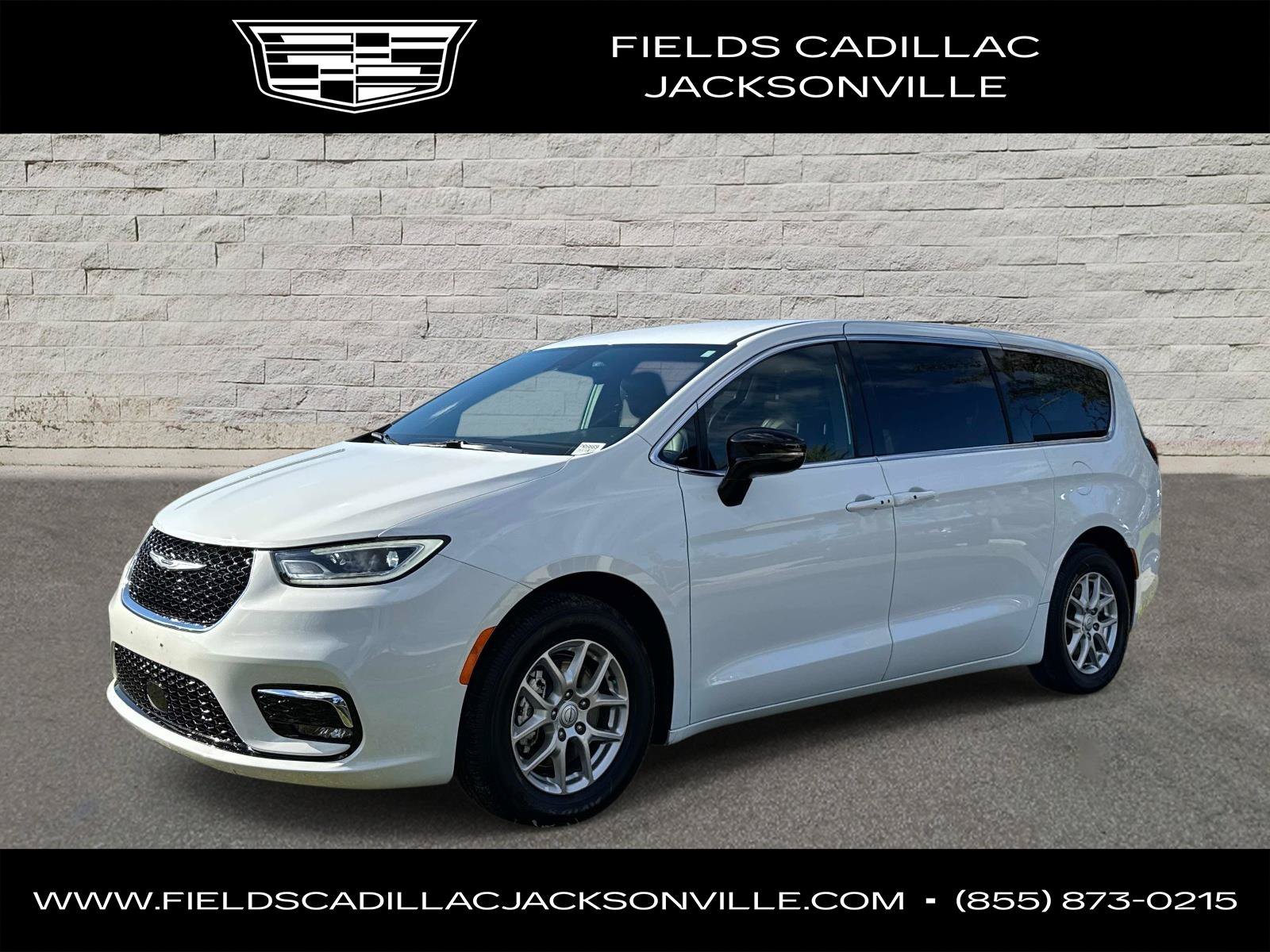 Used 2026 Chrysler Pacifica Select