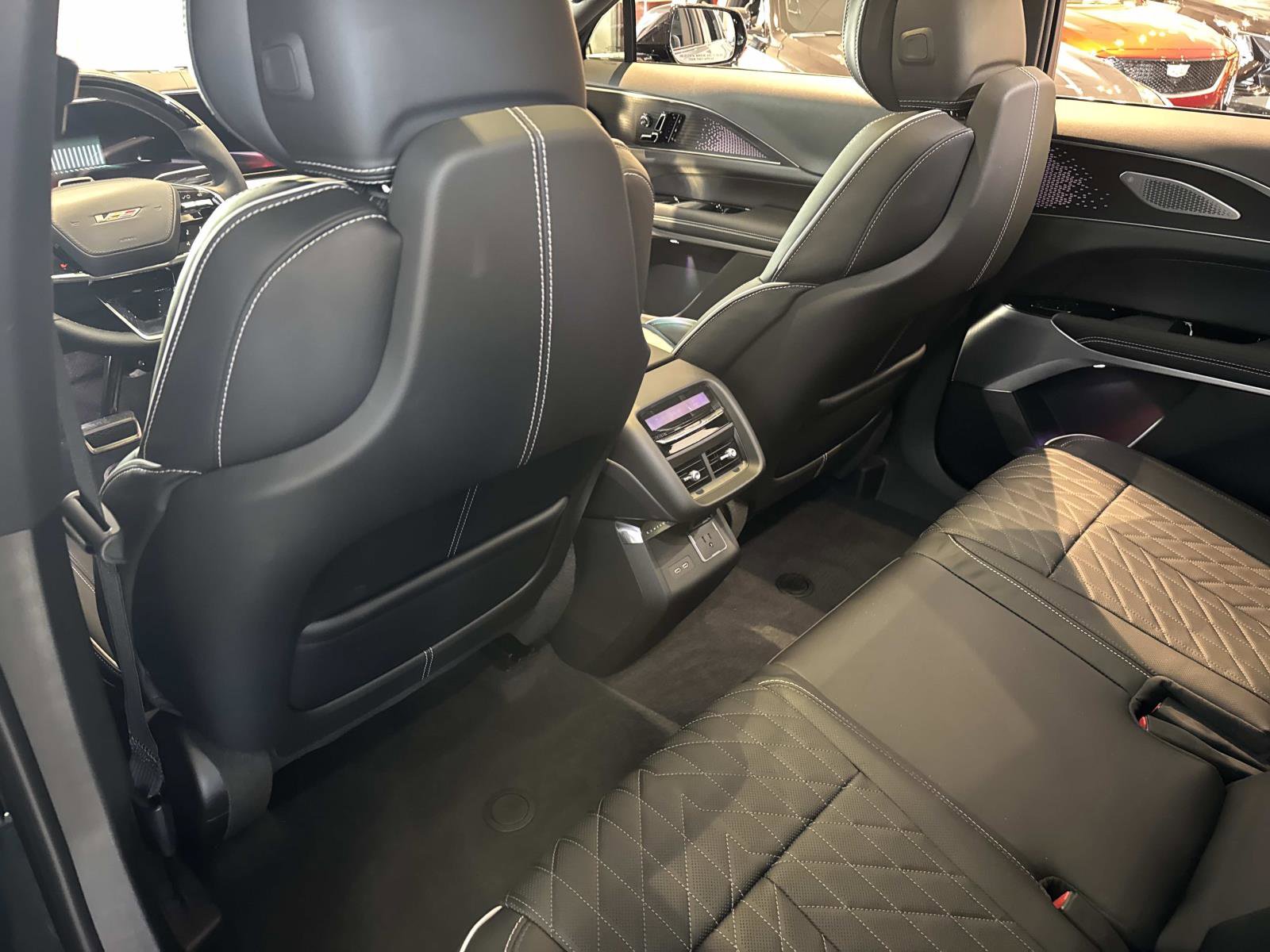 2026 Cadillac LYRIQ V Premium - Photo 9