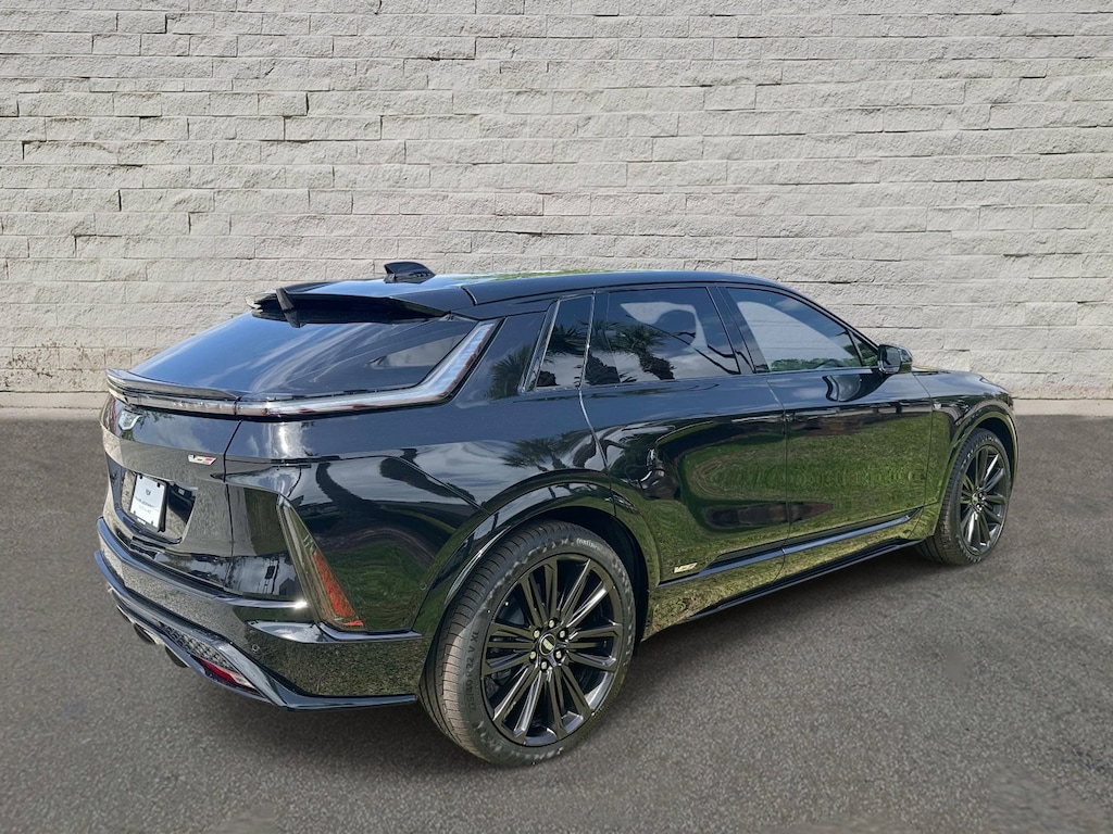 New 2026 CADILLAC LYRIQ V-Series SUV