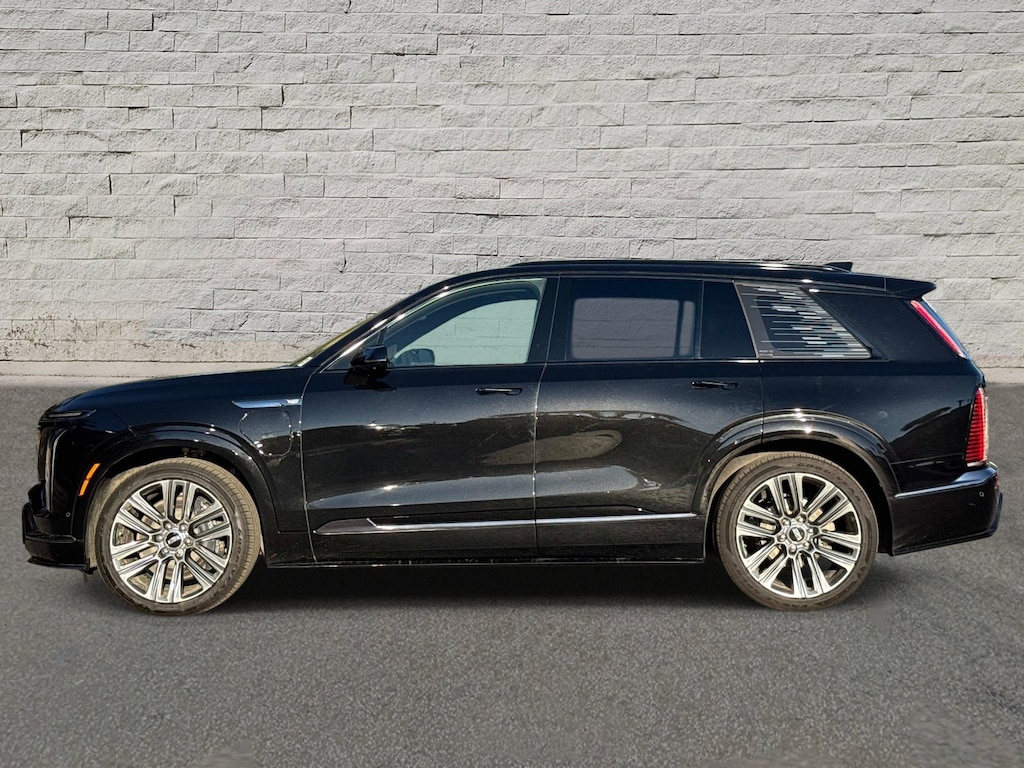 Certified 2026 CADILLAC VISTIQ Platinum SUV