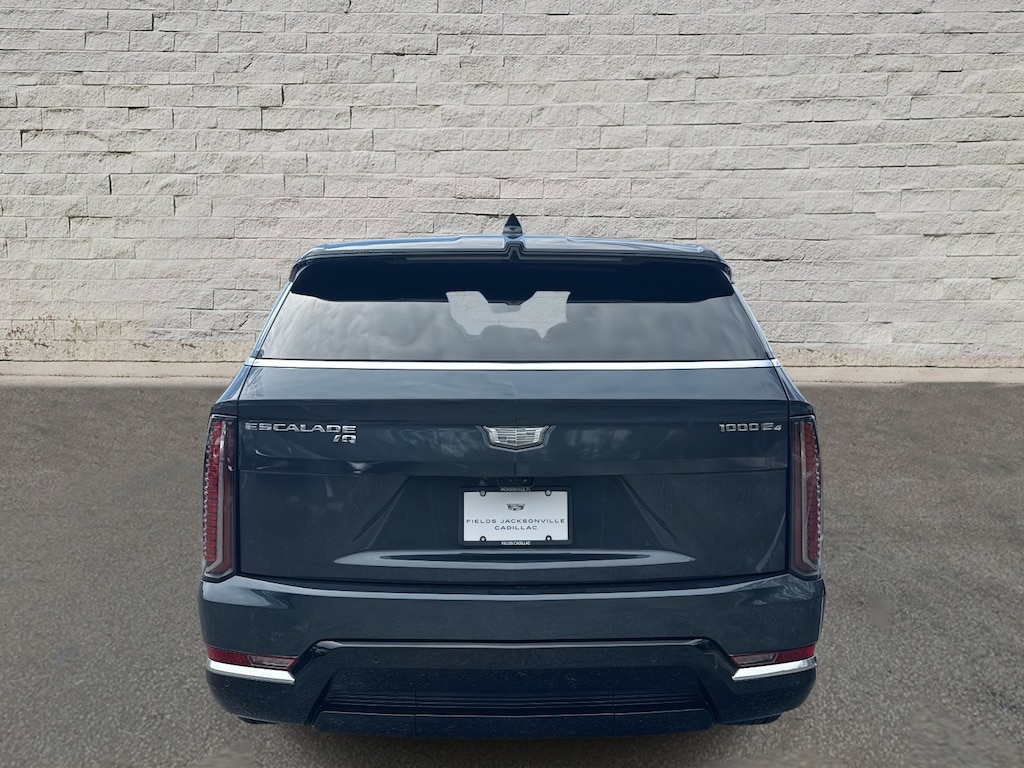 New 2025 CADILLAC ESCALADE IQ Luxury 1 SUV
