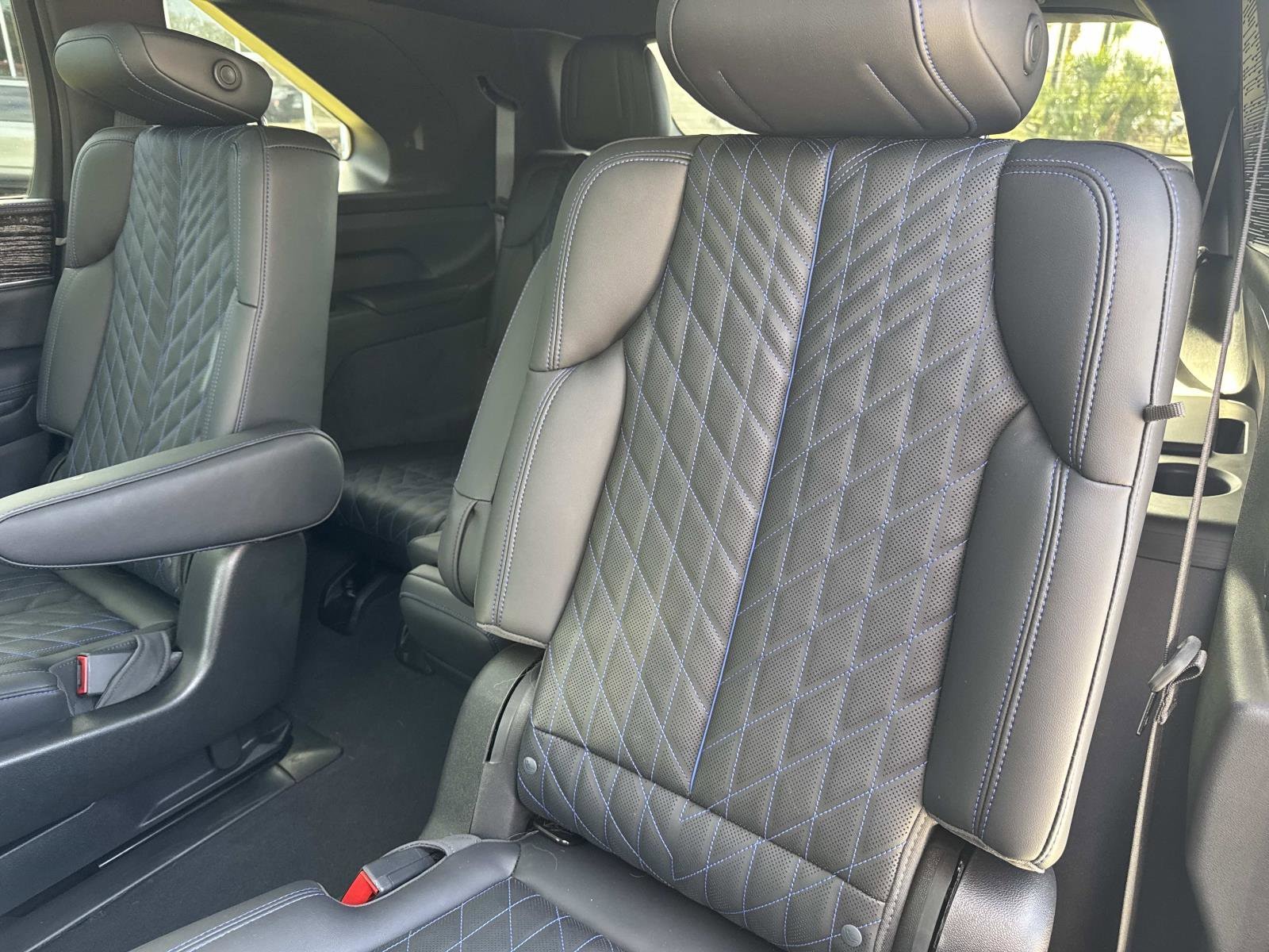 2025 Cadillac Escalade IQ Sport 1 - Photo 14