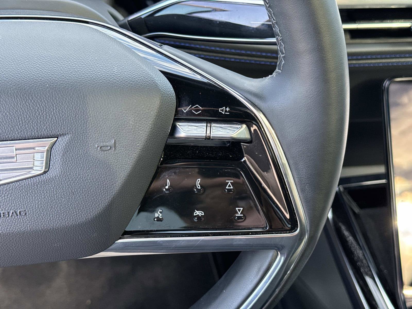2025 Cadillac Escalade IQ Sport 1 - Photo 29