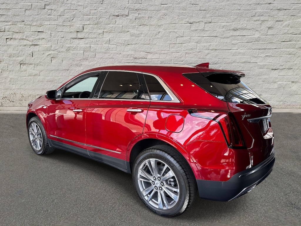 New 2026 CADILLAC XT5 Premium Luxury SUV