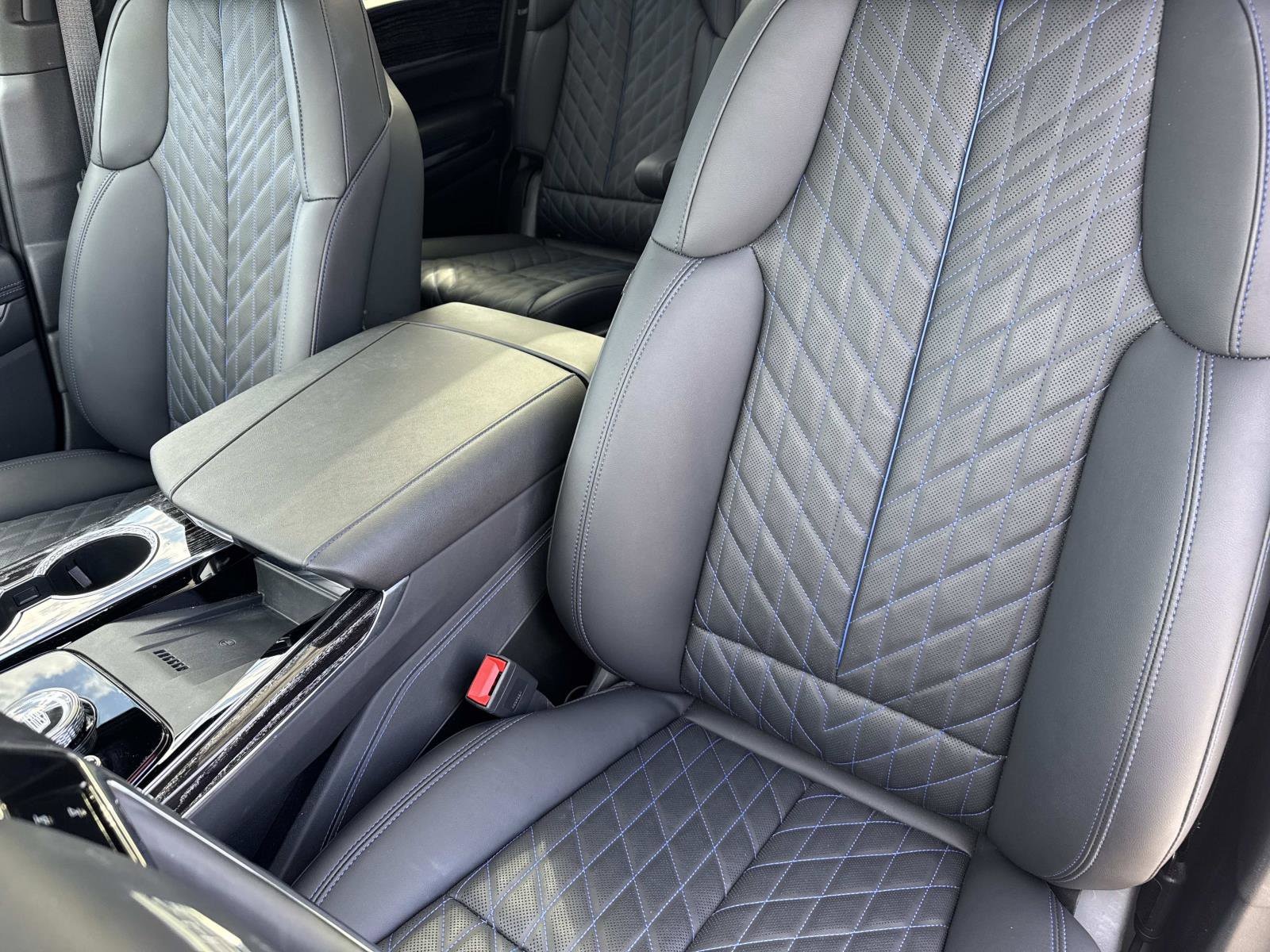 2025 Cadillac Escalade IQ Sport 1 - Photo 21