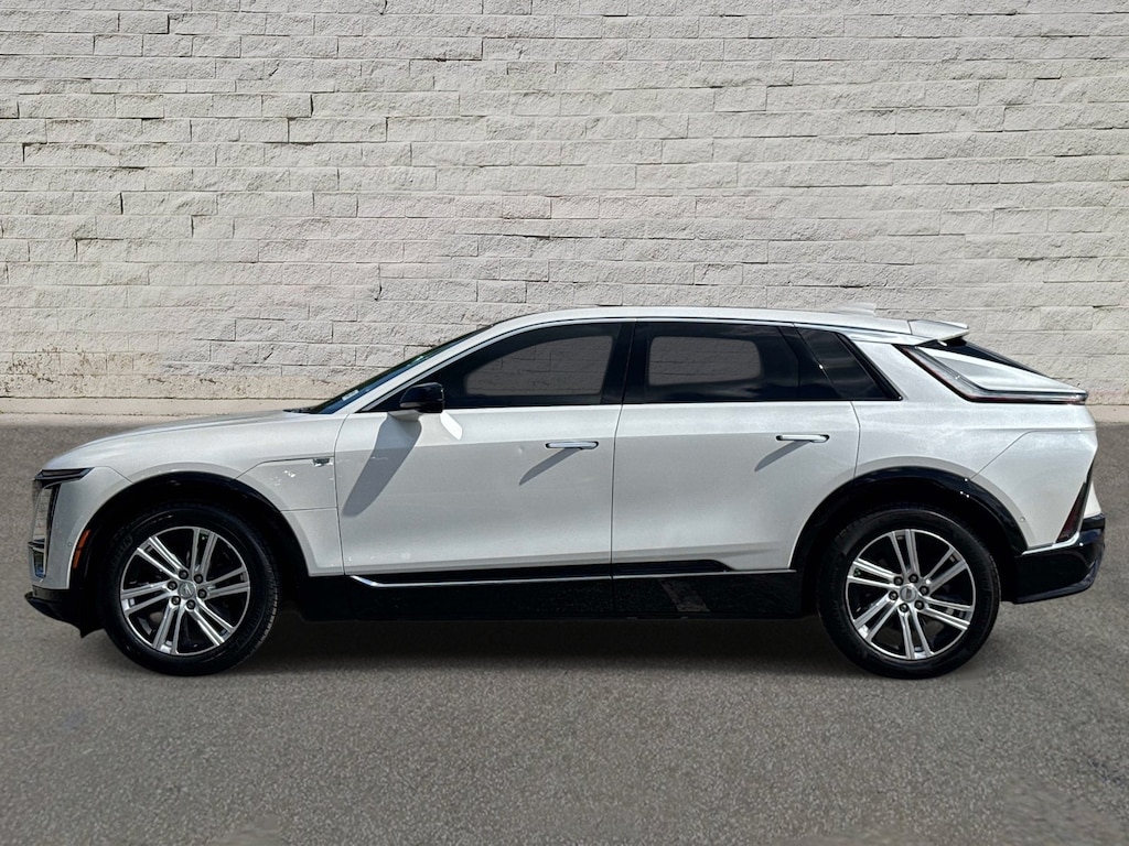 Certified 2024 CADILLAC LYRIQ Tech SUV