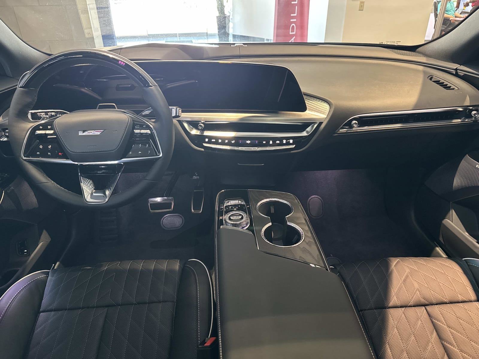 2026 Cadillac LYRIQ V Premium - Photo 12