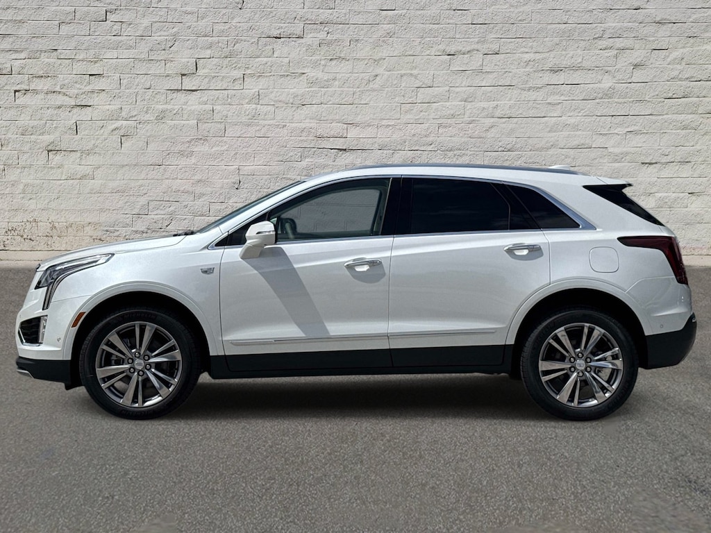 New 2026 CADILLAC XT5 Premium Luxury SUV