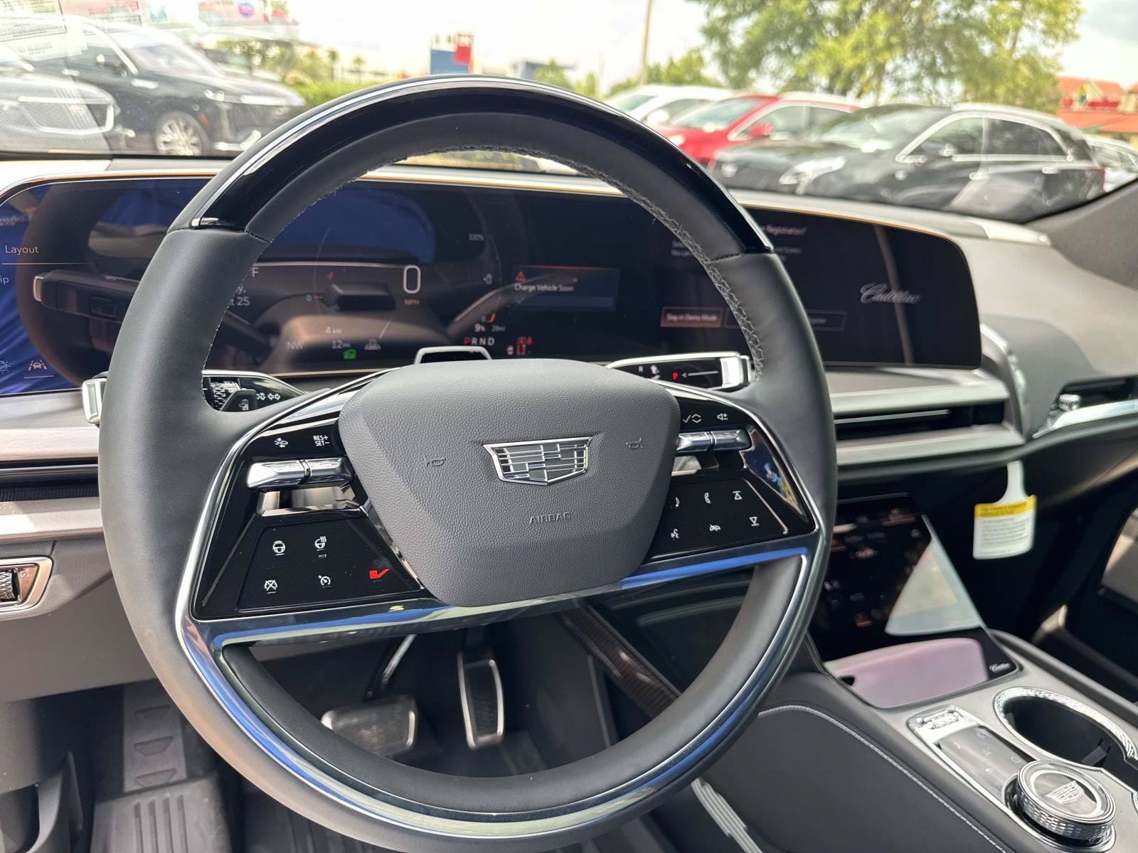 2027 Cadillac VISTIQ Sport - Photo 16