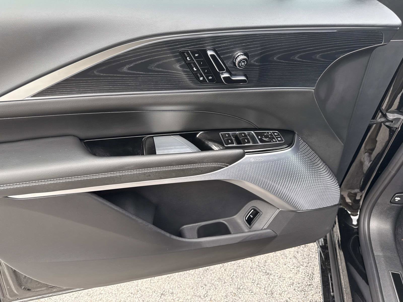 2026 Cadillac LYRIQ V - Photo 18