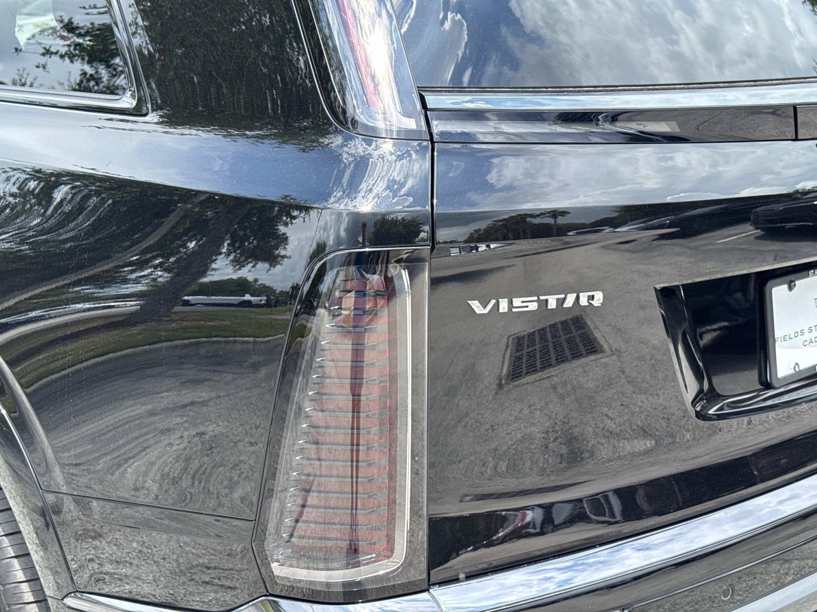 2027 Cadillac VISTIQ Sport - Photo 11