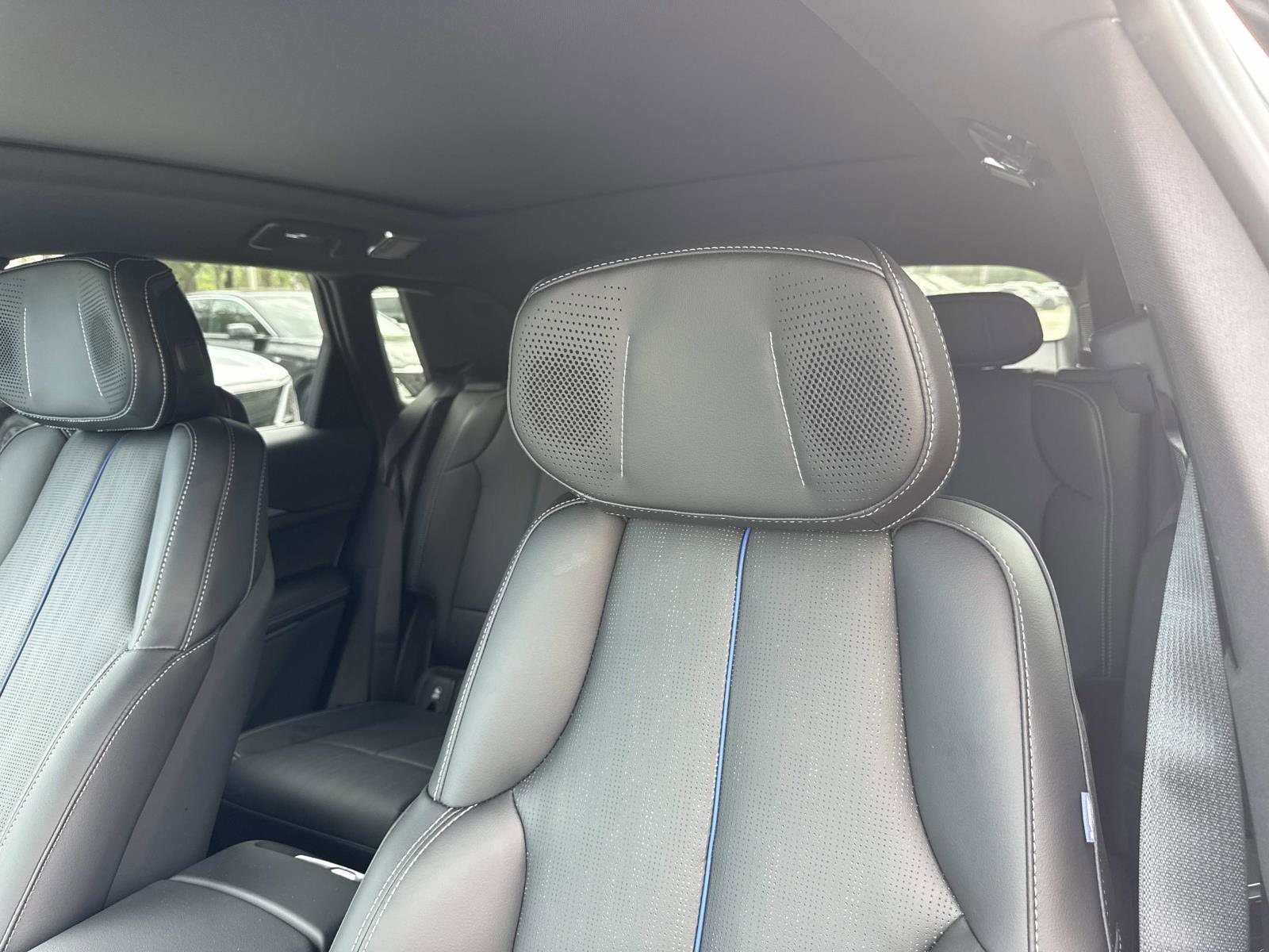 2026 Cadillac LYRIQ V - Photo 21