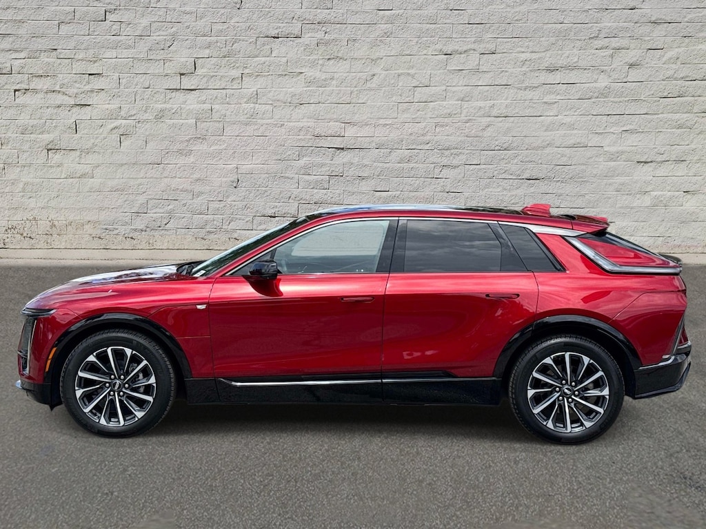 Used 2024 CADILLAC LYRIQ Sport 1 SUV