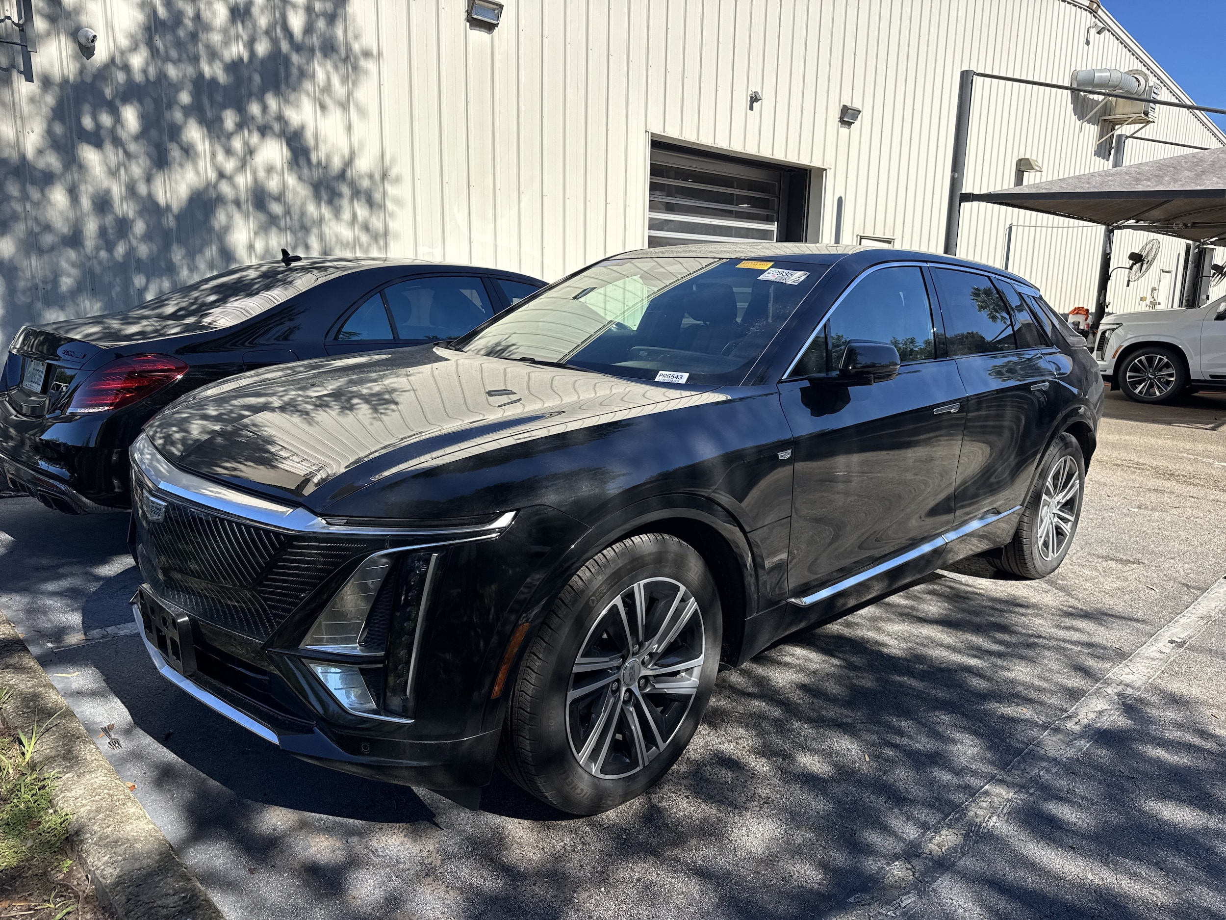 2024 Cadillac LYRIQ Luxury 1