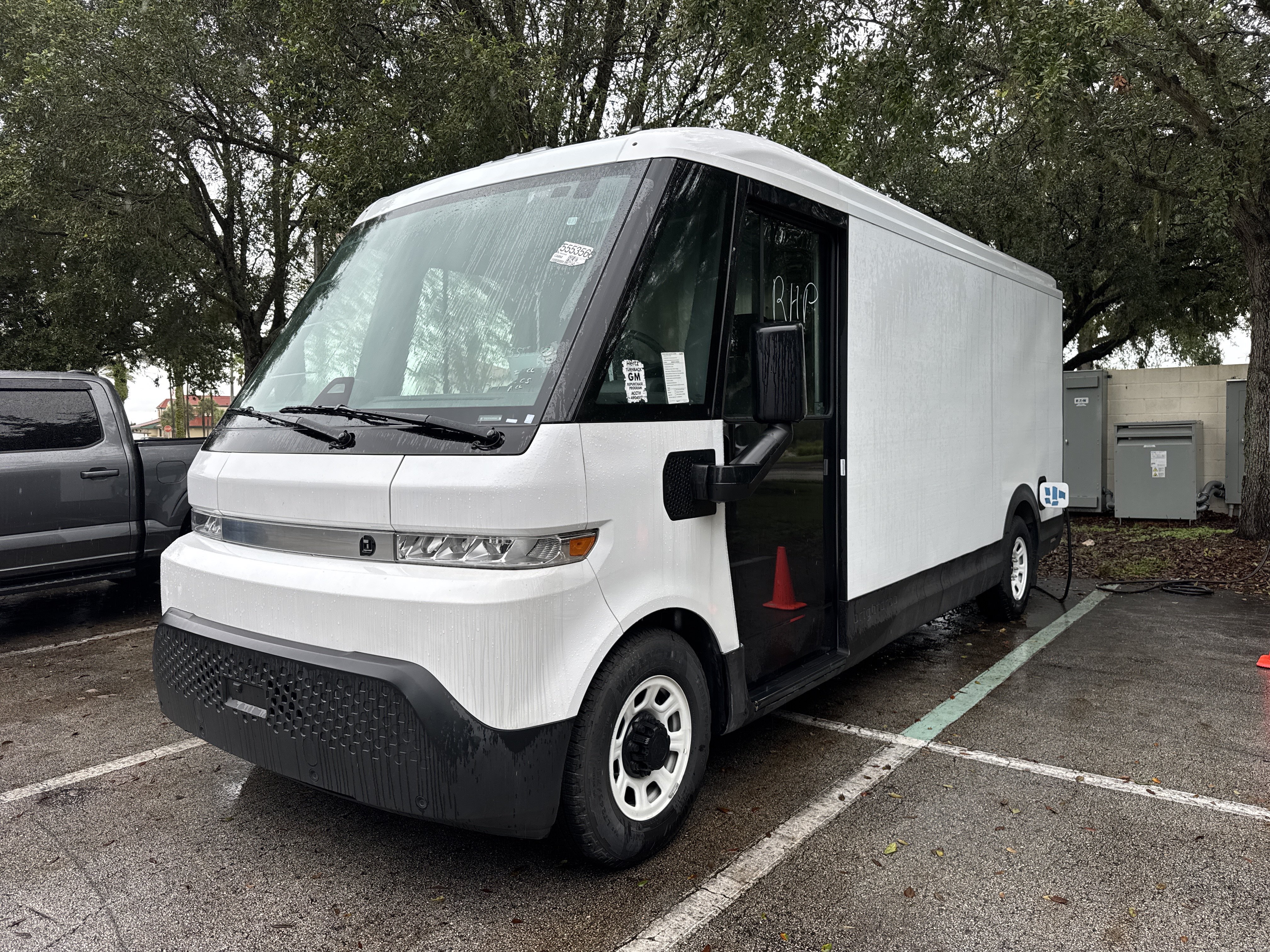Used 2024 Brightdrop Zevo 600 EJY Van Cargo