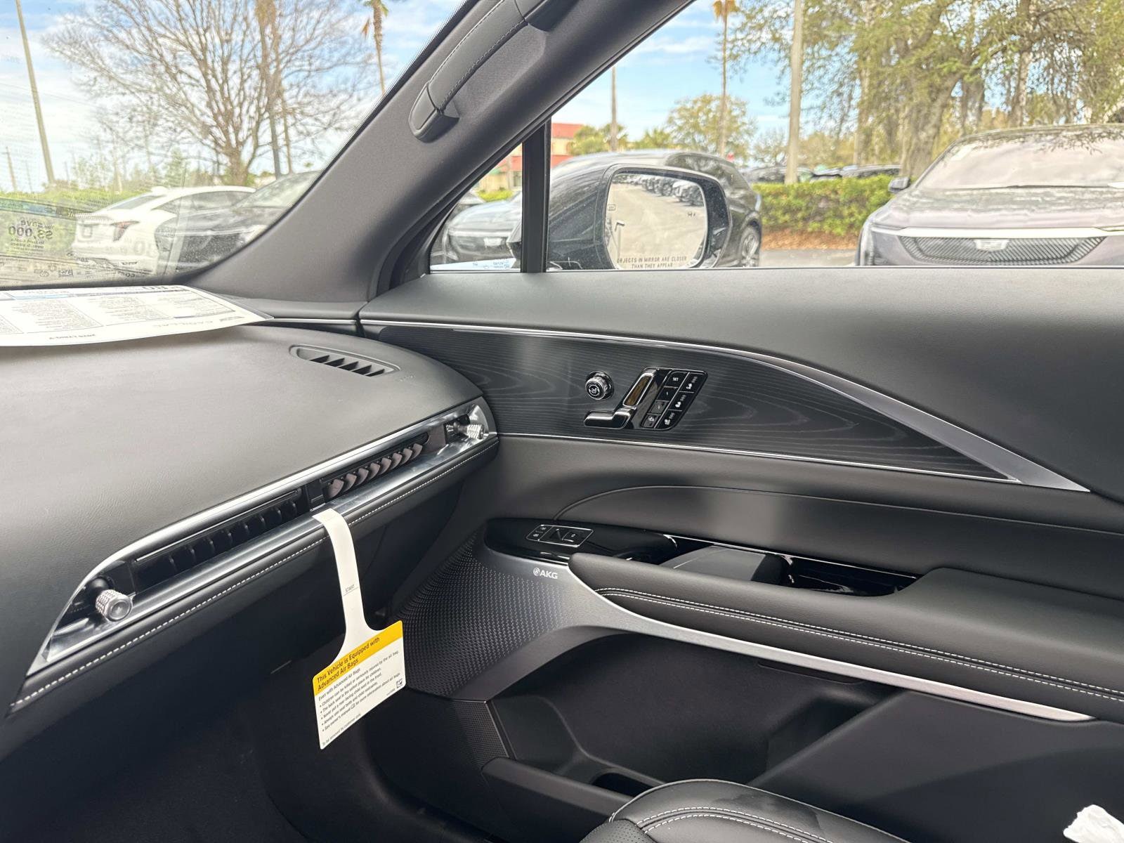 2026 Cadillac LYRIQ V - Photo 23