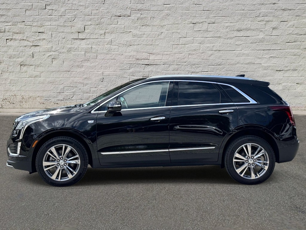 New 2026 CADILLAC XT5 Premium Luxury SUV