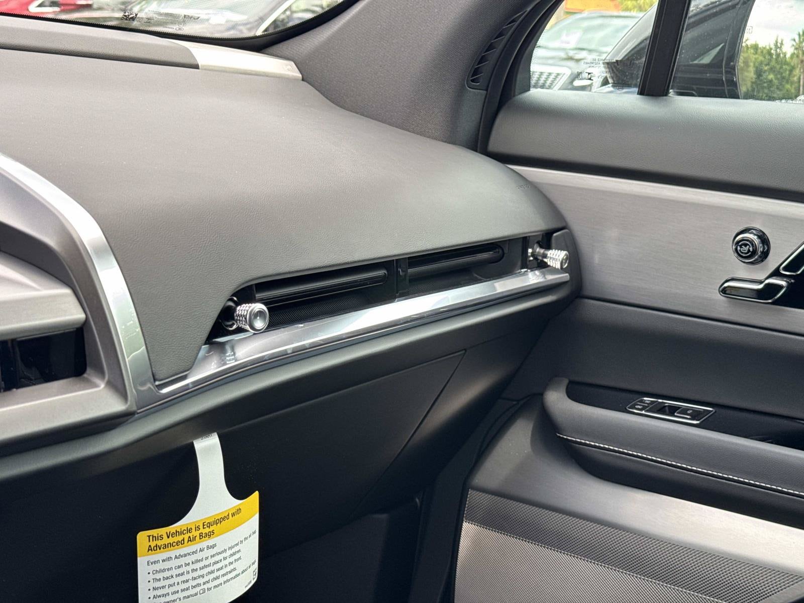 2027 Cadillac VISTIQ Sport - Photo 25