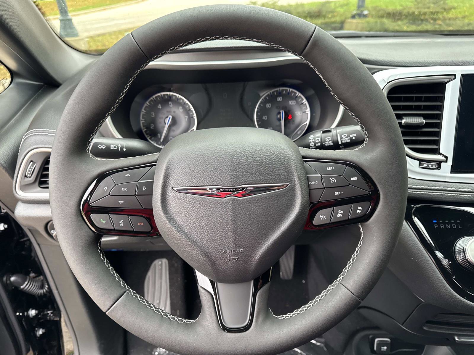2026 Chrysler Pacifica Select - Photo 27