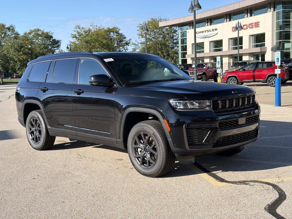 New 2027 Jeep Grand Cherokee L LAREDO ALTITUDE 4X4 Sport Utility