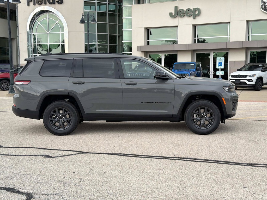 New 2027 Jeep Grand Cherokee L LAREDO ALTITUDE 4X4 Sport Utility